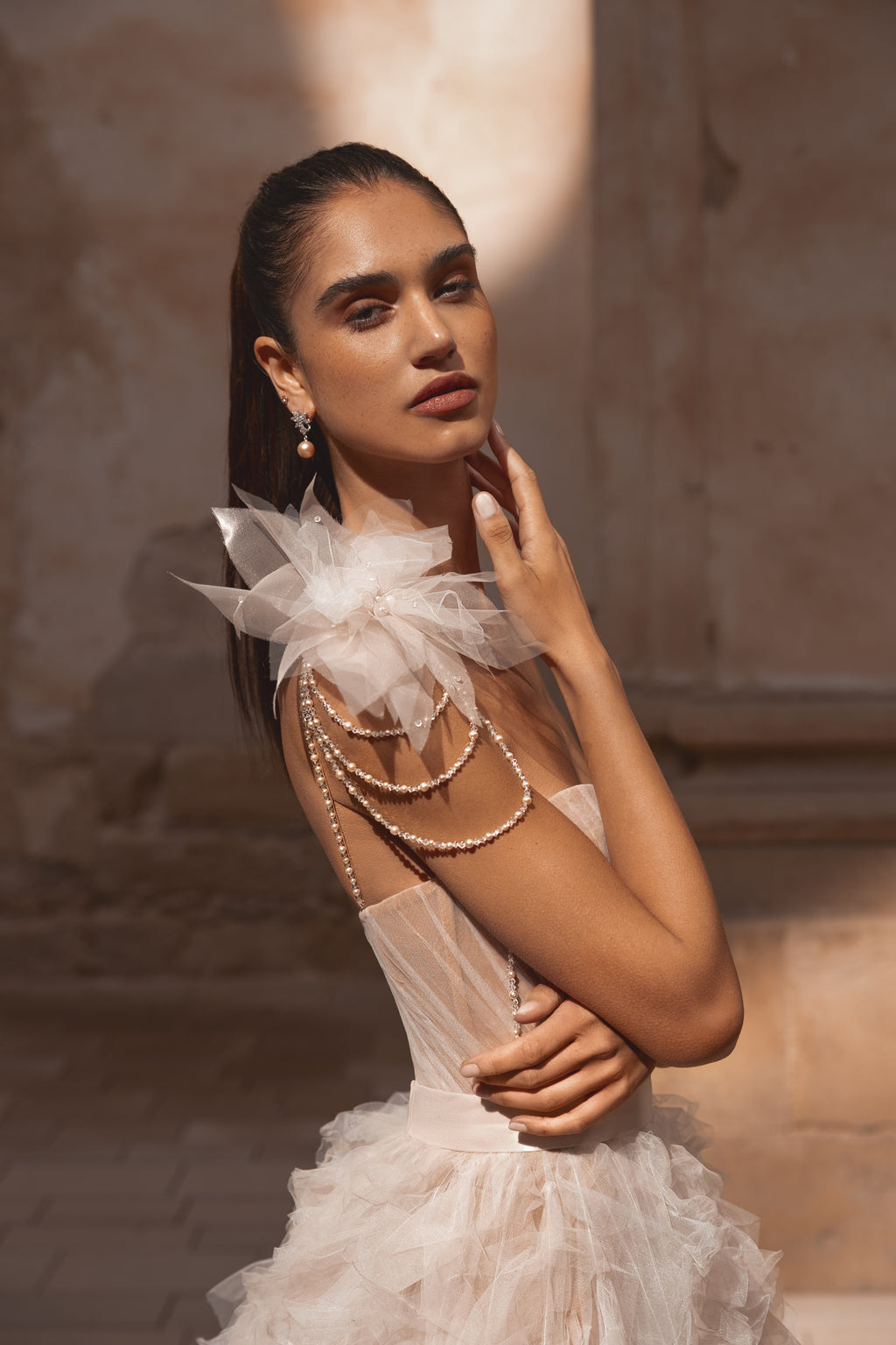 Leah #2656 – Romanzo by Julie Vino Wedding Dress