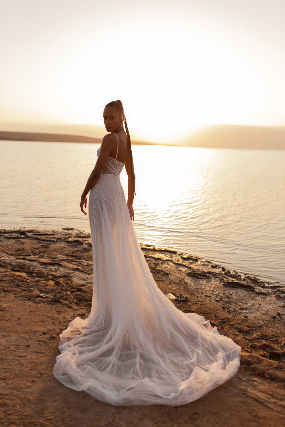 Maya #2551 – Julie Vino Romanzo Wedding Dress