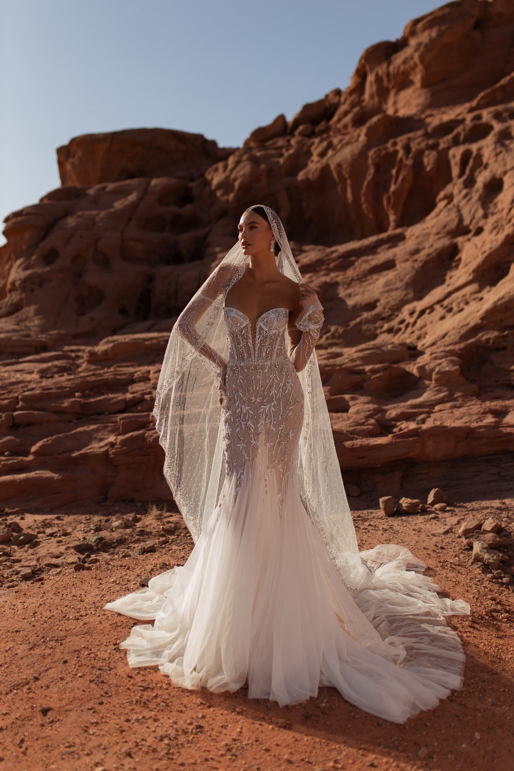 Giselle #2616 – Julie Vino Wedding Dress with Skirt & Veil