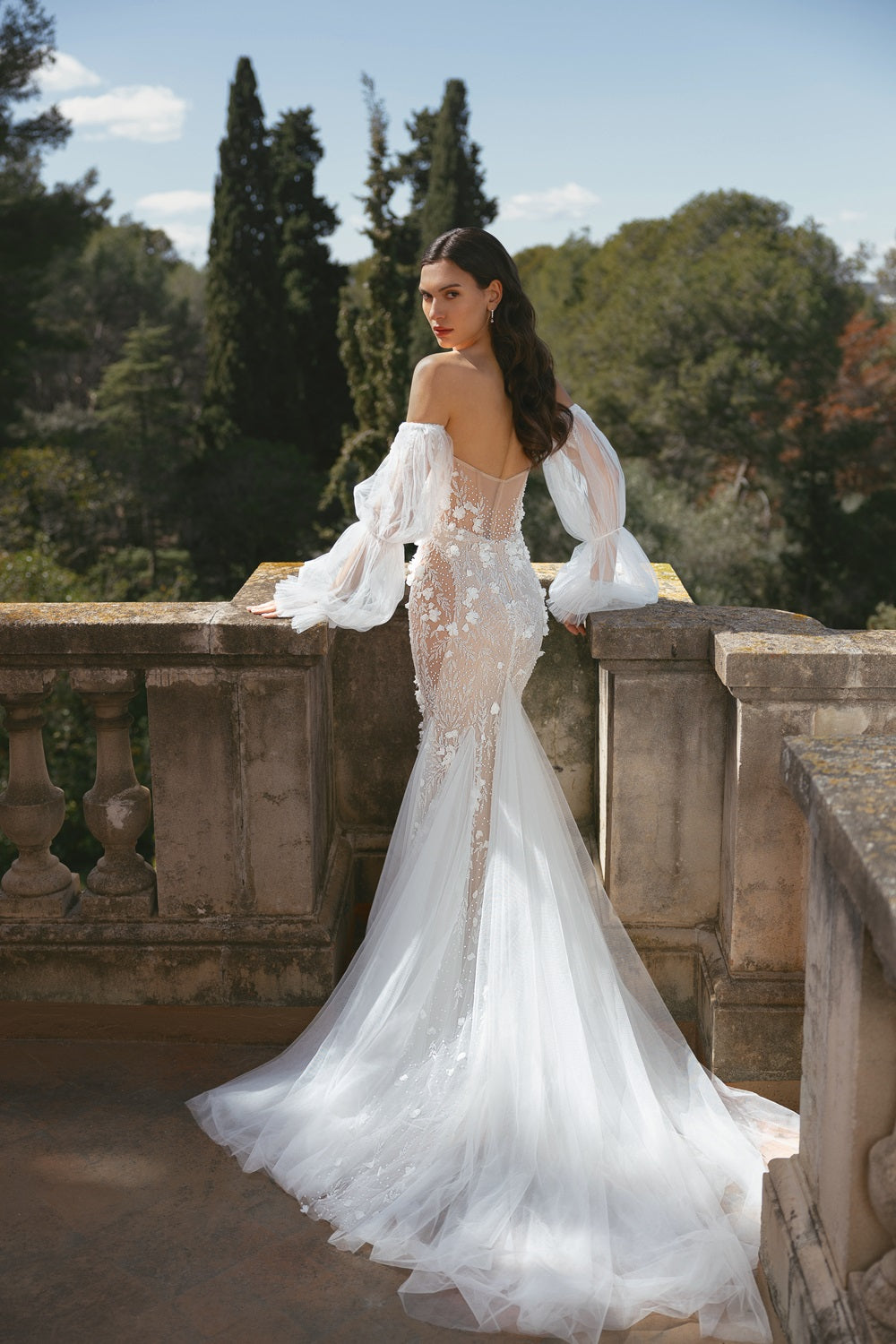 Monica #2702 – Julie Vino Wedding Dress