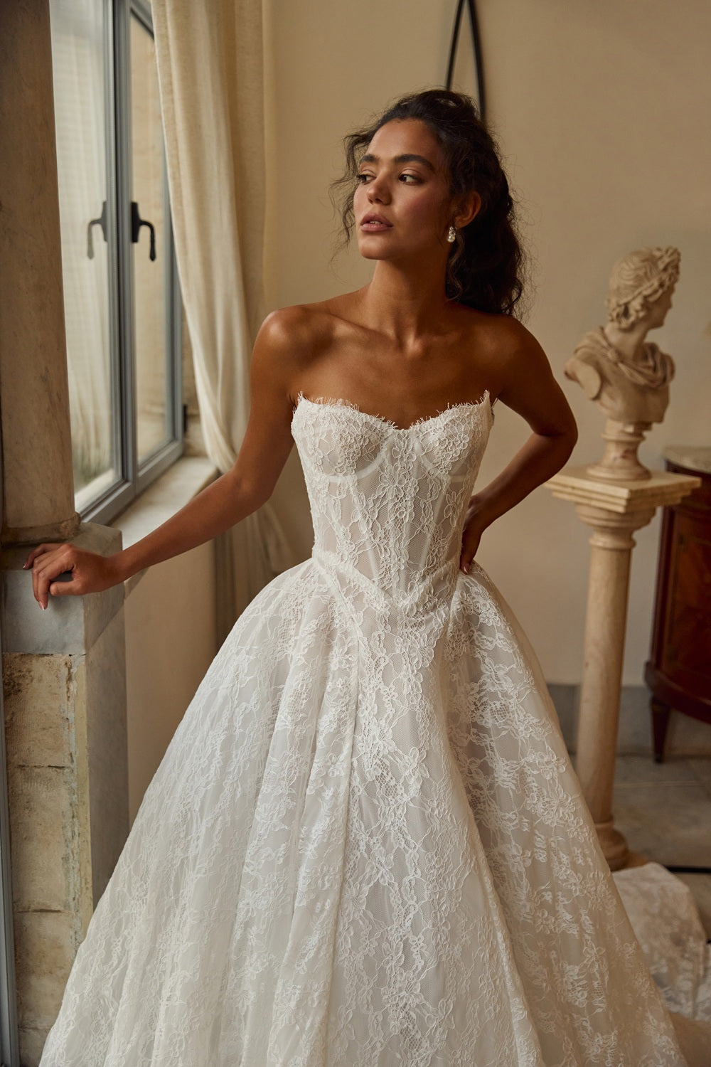 Sloan #MB25-26 – Julie Vino Mimosa Wedding Dress