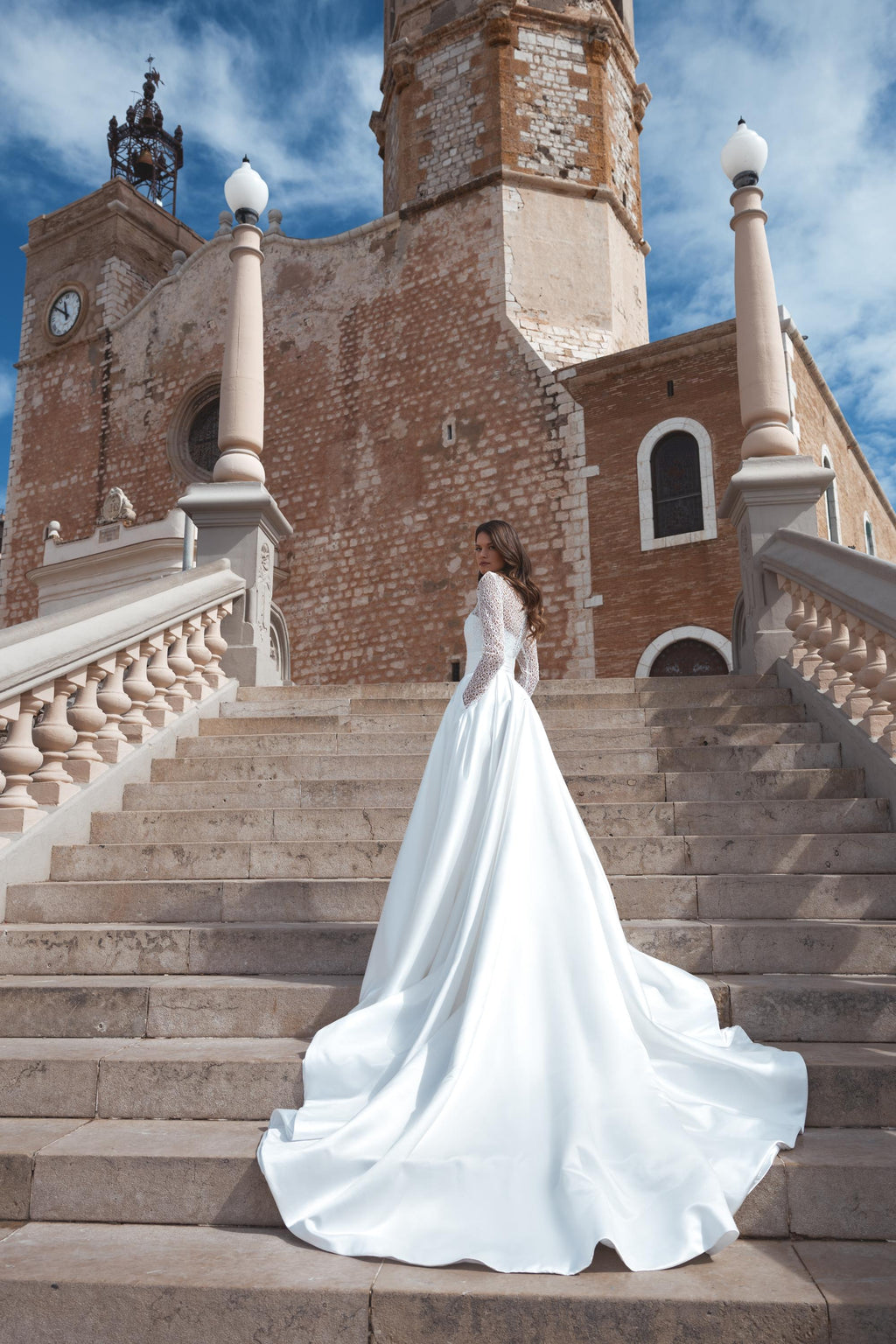 Willow MB25-12 – Mimosa by Julie Vino Wedding Dress