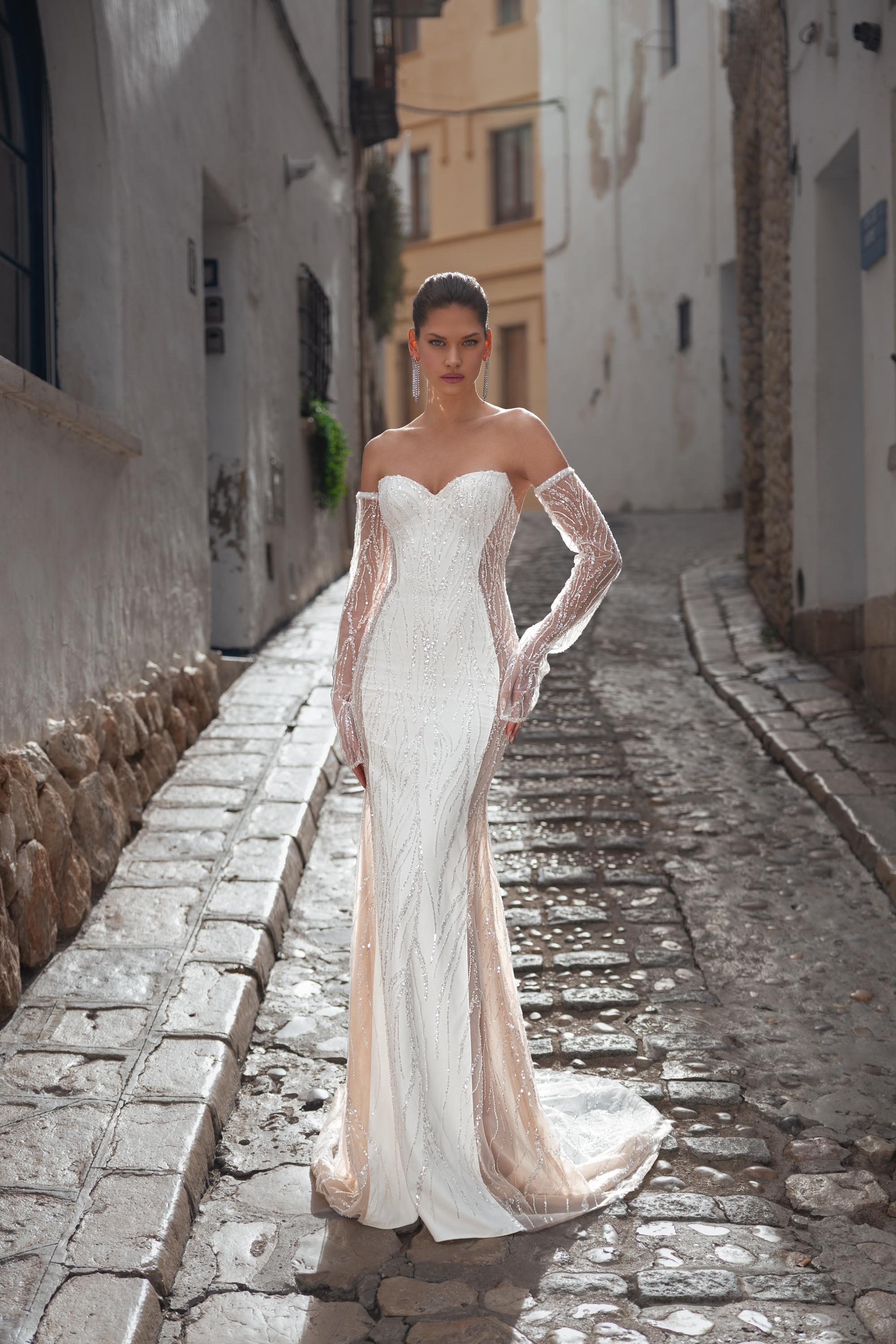 Savannah MB25-1 – Mimosa by Julie Vino Wedding Dress
