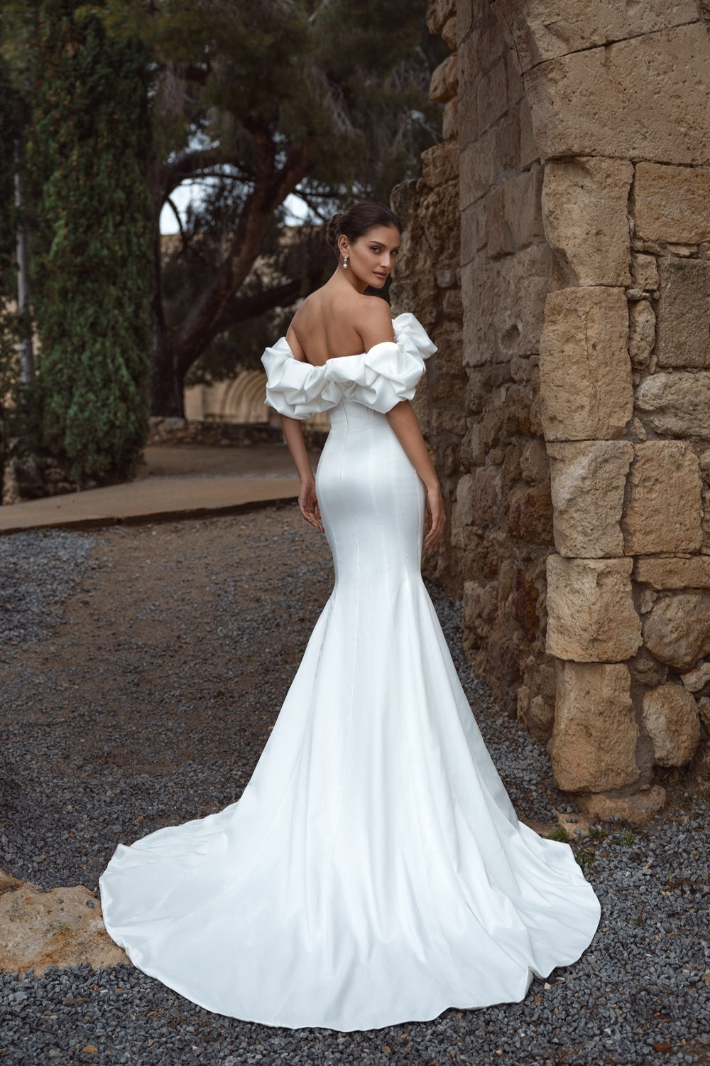 Victoria PR25-4 – Pure by Julie Vino 2025 Wedding Dress