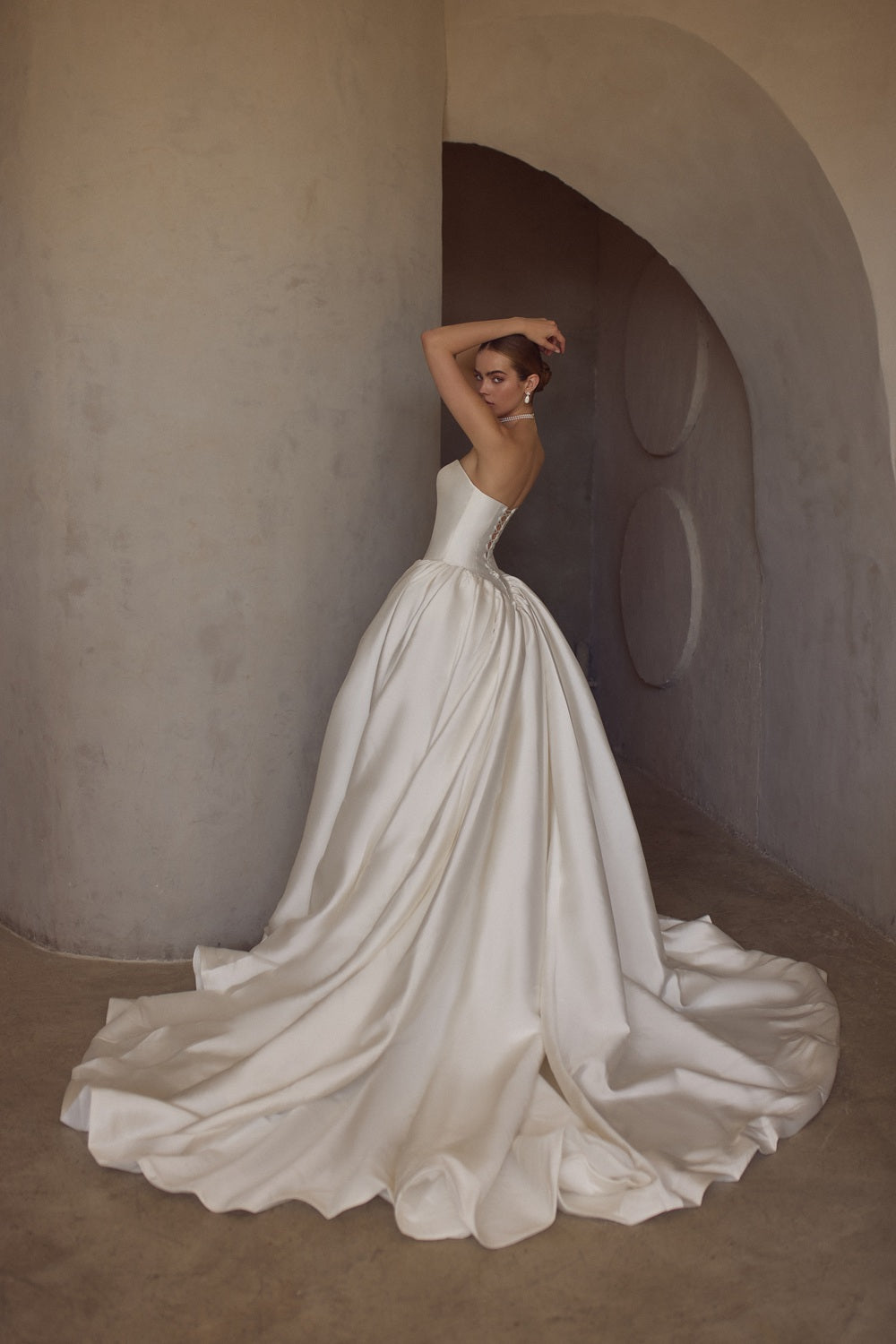 Valeria  PR27-7 White Symphony Pure by Julie Vino