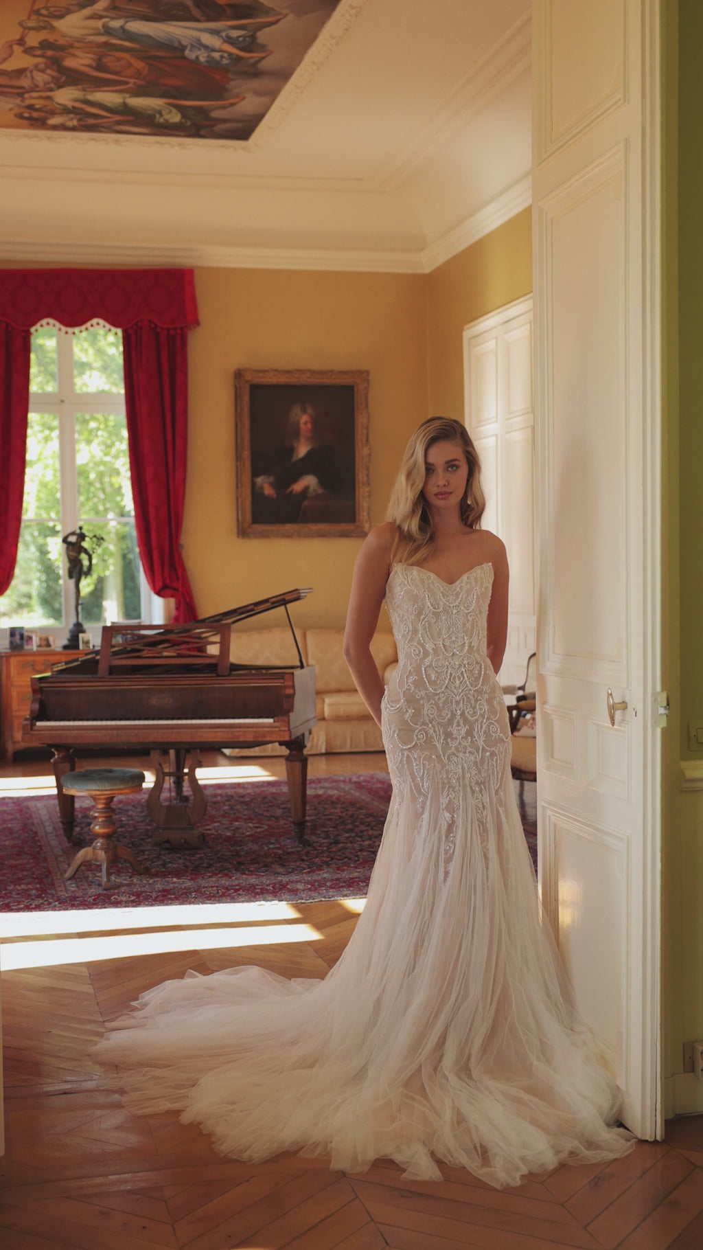 Solene #3008 – Julie Vino Wedding Dress