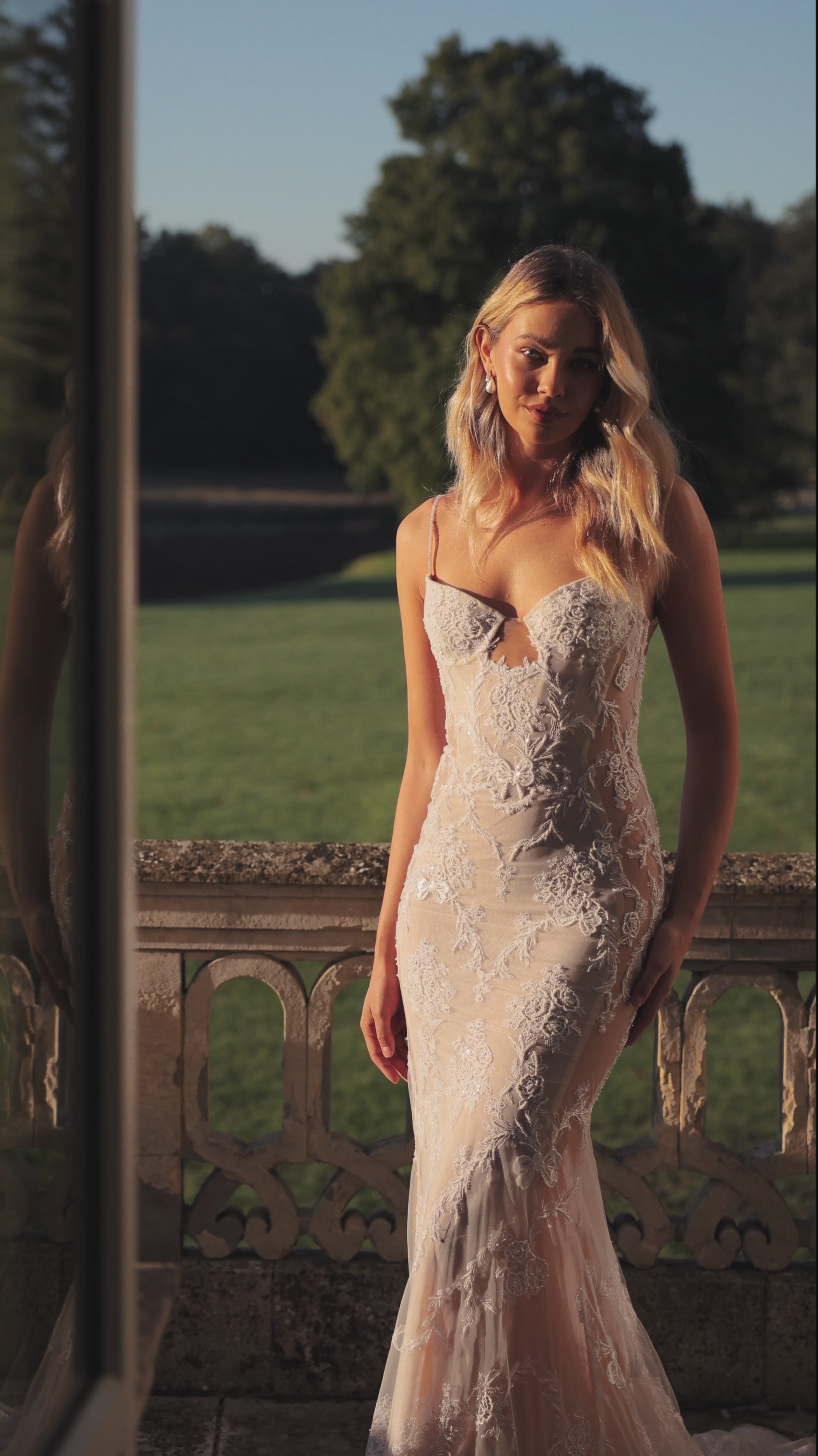 Denise #2951 – Julie Vino Romanzo Wedding Dress